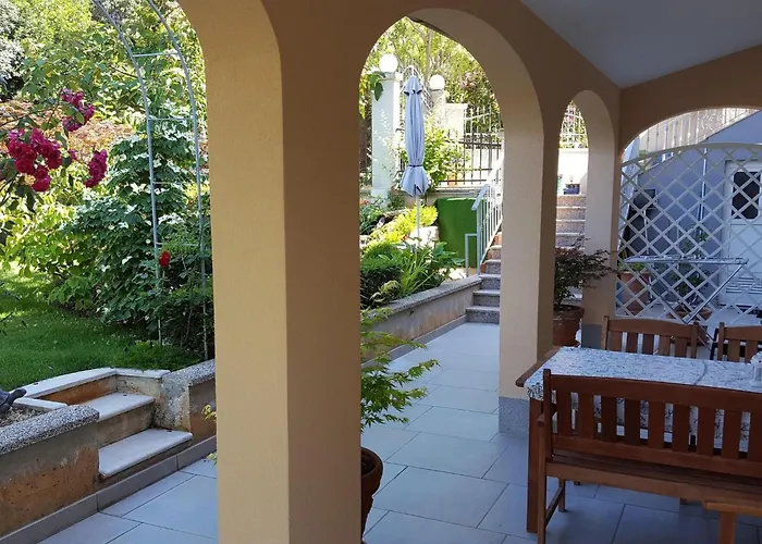 Ginkgo 3 By Interhome * Banjole